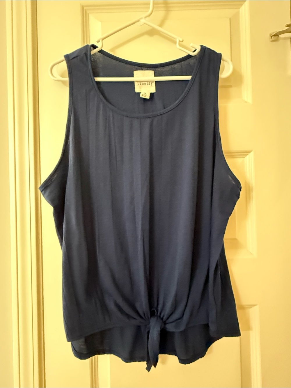 NY Laundry Navy Blue Sleeveless Tie Front Top Blouse Plus Size 1X Casual